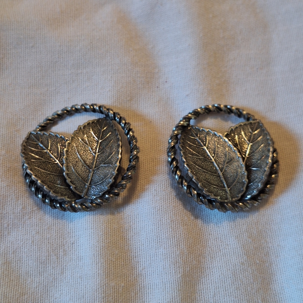 Bartek Pewter Circular Leaf Clip on Earrings